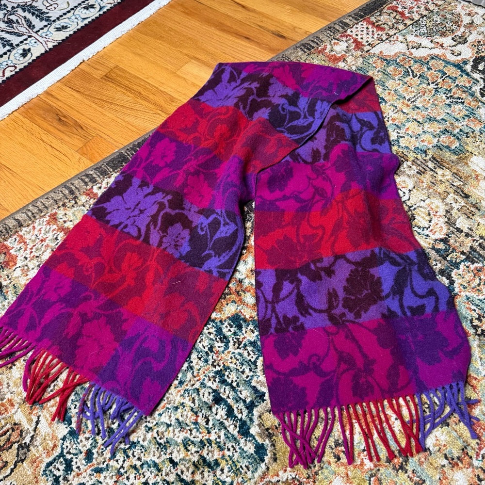 Vintage lambs wool bright scarf